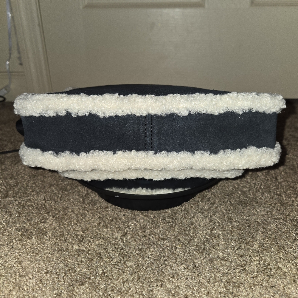 NWT Michael Kors Bradshaw Suede & Faux Shearling Messenger Bag - Picture 6 of 14